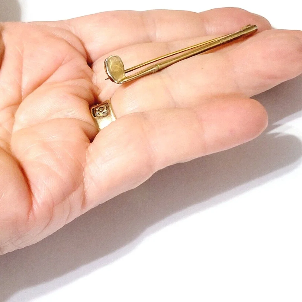 Vintage Gold Golf Club Brooch Pin Sports Gift Unisex 2